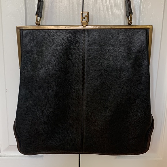 Classic Fendi shoulder bag in black - Picture 6 of 10